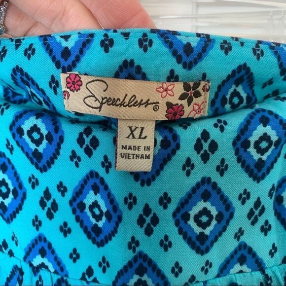 💕3 for $15💕 Cute Speechless Blue Green skirt - Picture 4 of 6